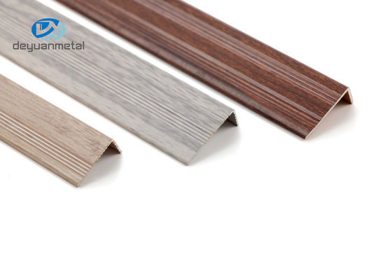 Van de Muurversieringen van aluminium de Rechte Angel Alloy Profiles Powder Coating Houten Korrel 1cm Hoogte
