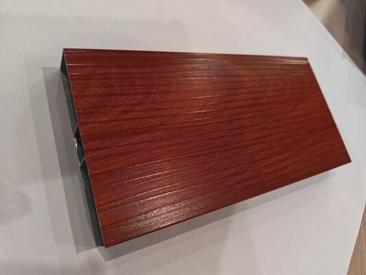6063 Op maat gemaakte aluminiumprofielen met houten korrels met textuur