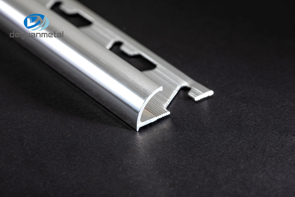 CQM-de Profielenbeschermers 2.5m van de Aluminiumhoek Lengte 4mm Hoogte
