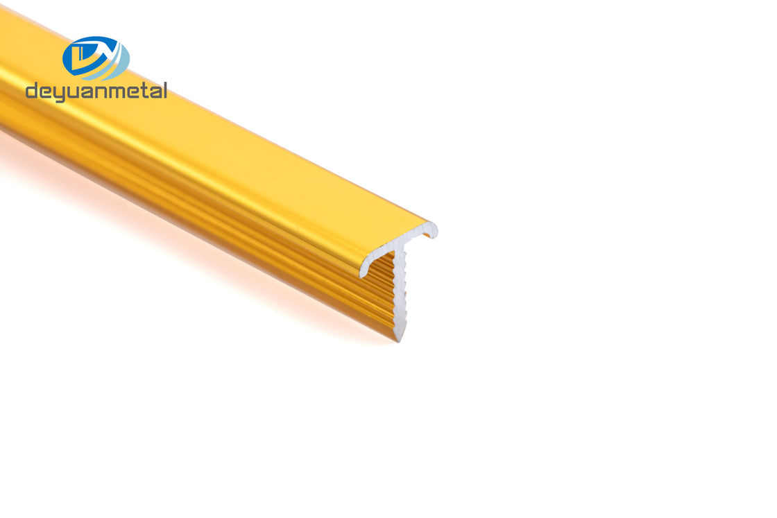 Geanodiseerd Uitgedreven Aluminiumt Kanaal 0.71.2mm Dikteodm Beschikbare gouden kleur met kromme