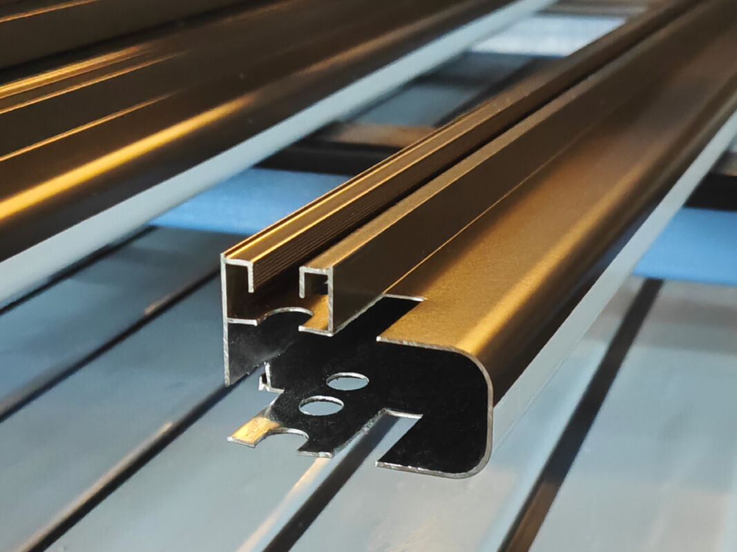 Aluminiumprofiel met poedercoating van legering 6063 voor patiodeuren en ramen