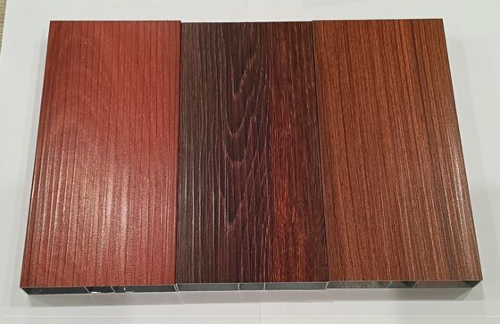 6063 Op maat gemaakte aluminiumprofielen met houten korrels met textuur